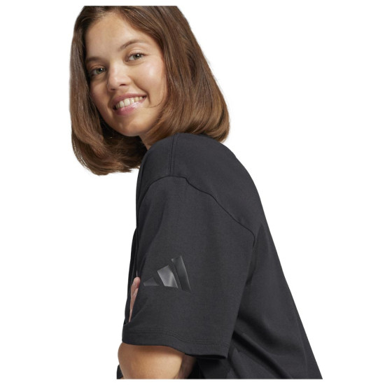 Adidas Γυναικεία κοντομάνικη μπλούζα Essentials Single Jersey Boyfriend Tee Adidas Γυναικεία κοντομάνικη μπλούζα Essentials Single Jersey Boyfriend Tee